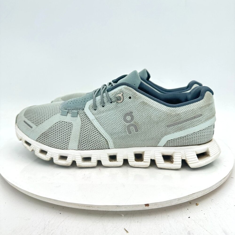 On Running Women's Light Gray and Teal Cloudflow Sneakers